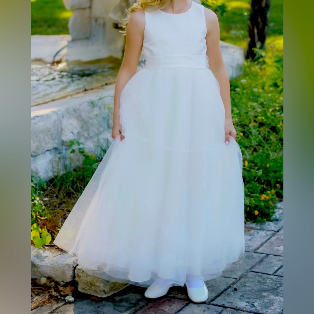 Ivory flower girl dress size 8
